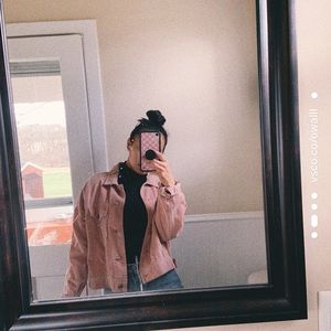 Meet your Posher, Olivia